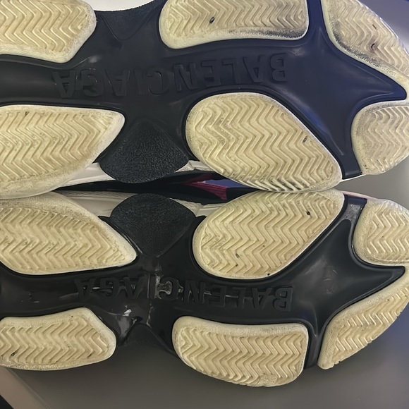 Balenciaga pink triple S sneaker - Picture 5 of 8
